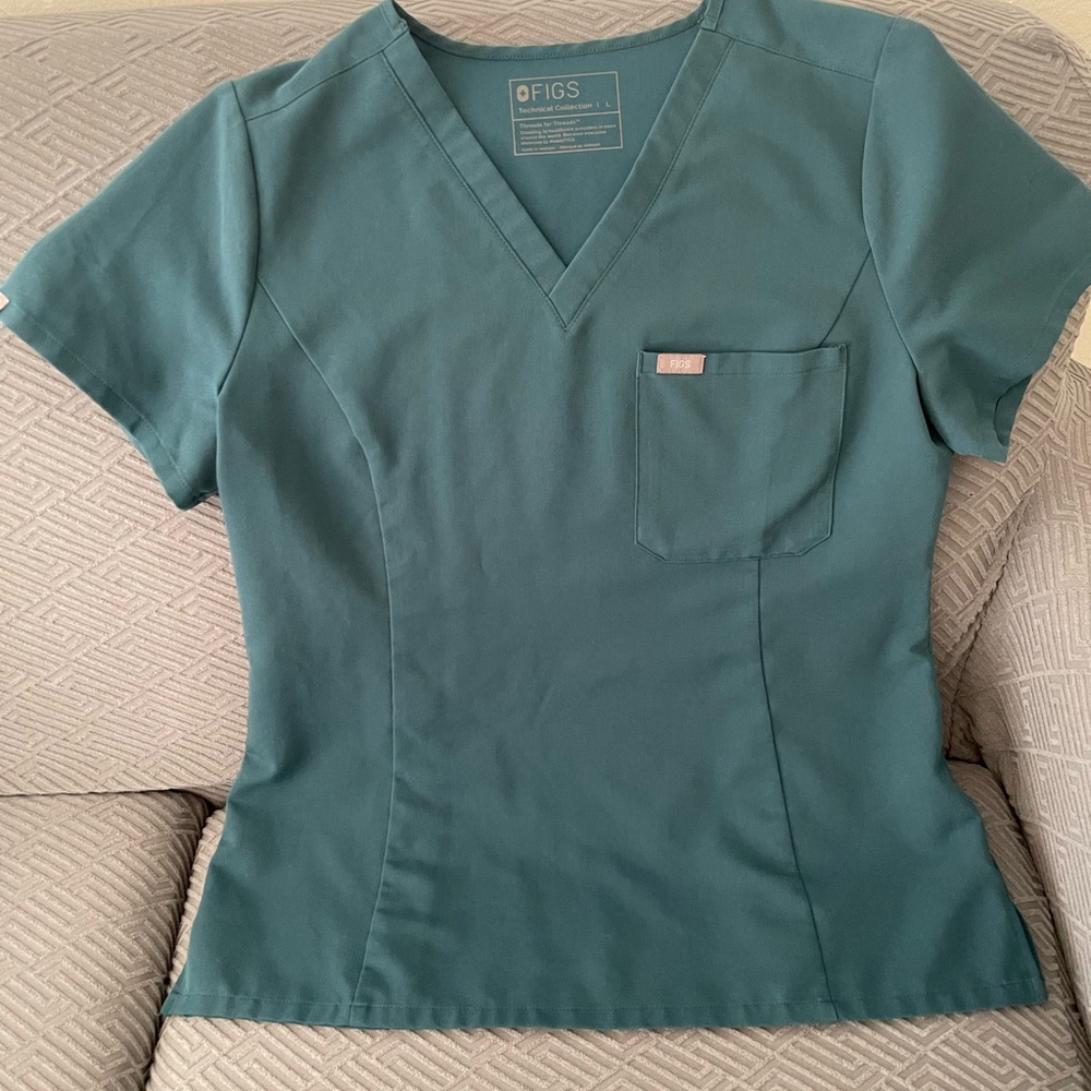 Figs Catarina scrub top